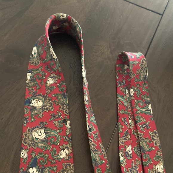 Disney Mickey Mouse Donald Duck Goofy paisley print 100% silk vintage neck tie - Picture 6 of 7